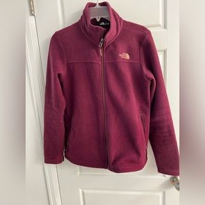 burgundy North Face fleece